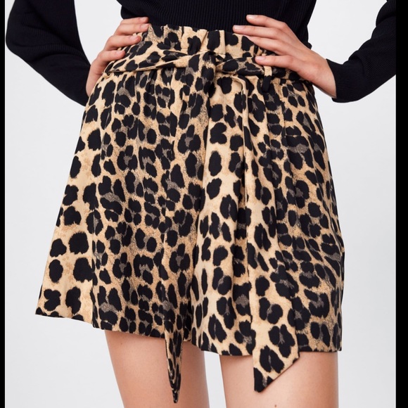 Zara Pants - Zara Leopard Print Belted Shorts Slip On Elastic